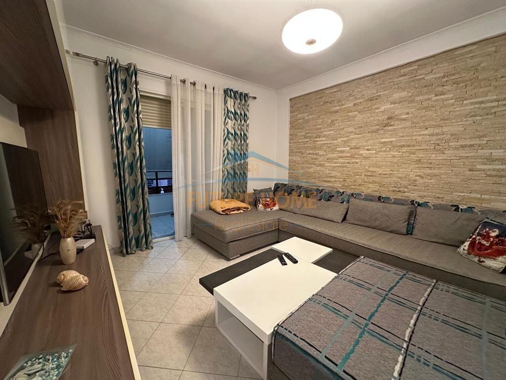 Shitet,Apartament 2+1,Ne Fresk, Tirane