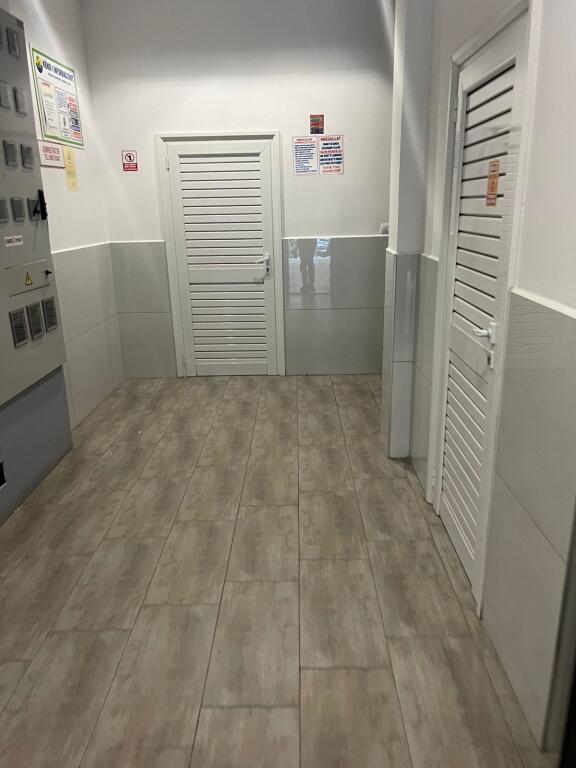 MONOLOCALE IN VENDITA