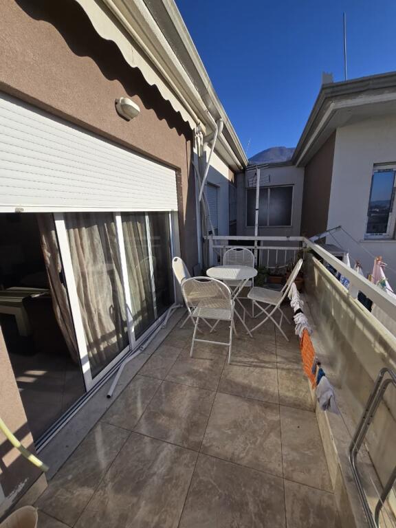 Jepet me qera apartament 1+1 ,Rruga e Teleferikut/Fresk!
