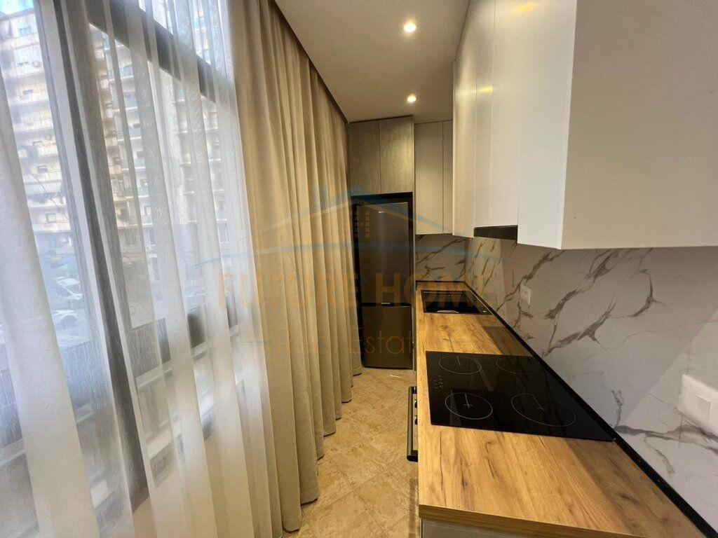 Shitet, Apartament 1+1, Komuna e Parisit, Tirane