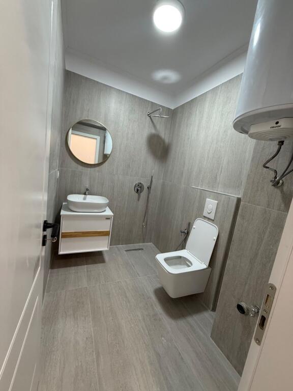 Shitet apartament 1+1 ne Don Bosko Supermaket Viva