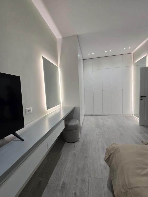 Apartament me qira 2+1 tek Rruga e Elbasanit