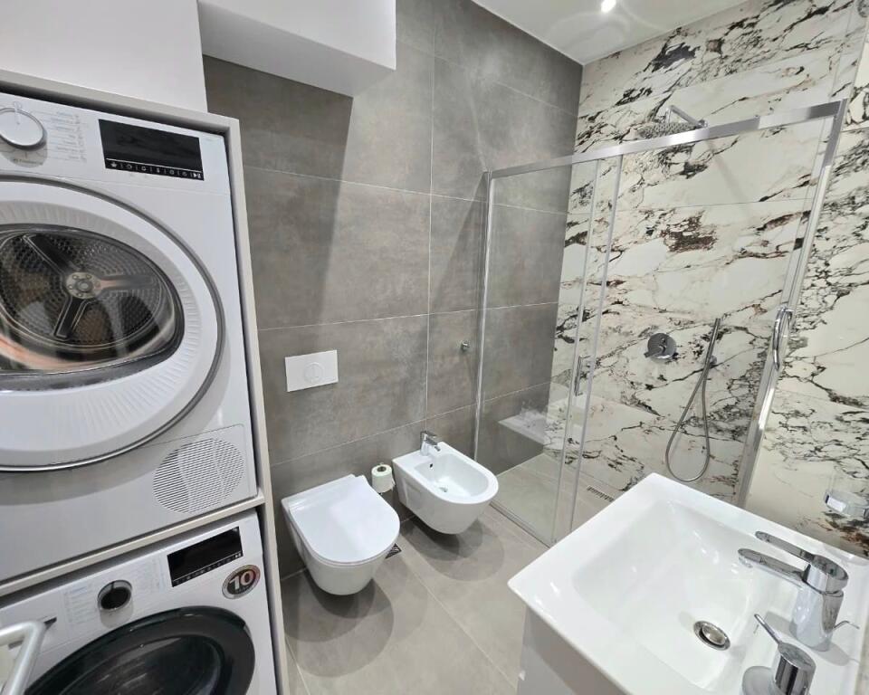 2+1+2+🅿️📍Via Jordan Misja 📌1000€