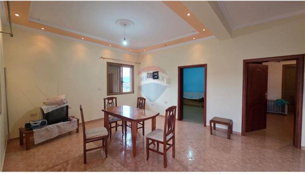 Ndërtesë 4-Katëshe në Shitje