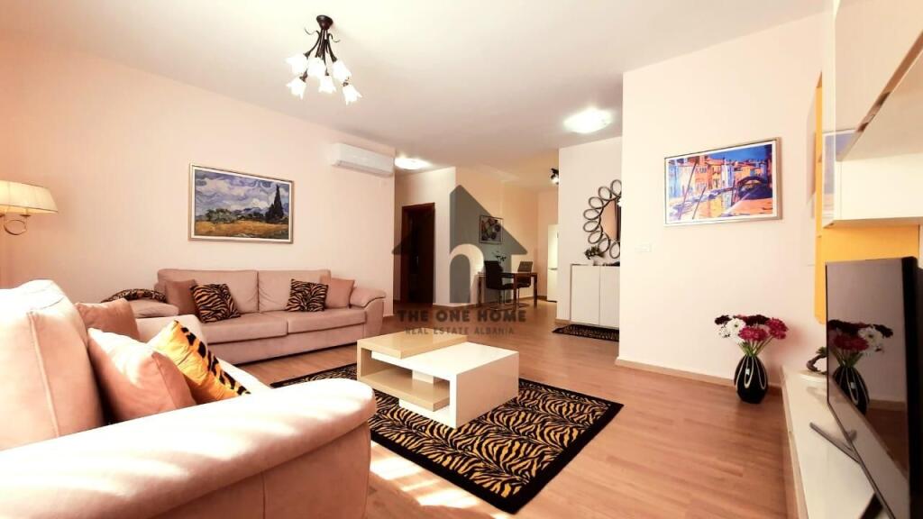 Ap.Qera 2+1+2 Kopshti Zologjik. Pallat ri  