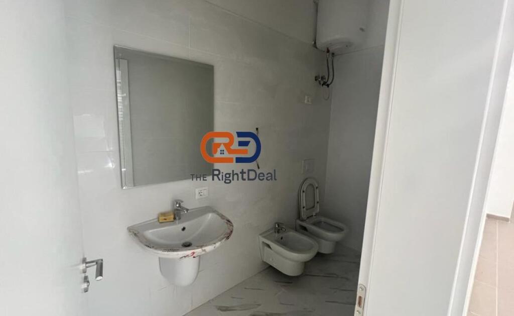 In Astir, Business Unit for Rent with Super Location!!!