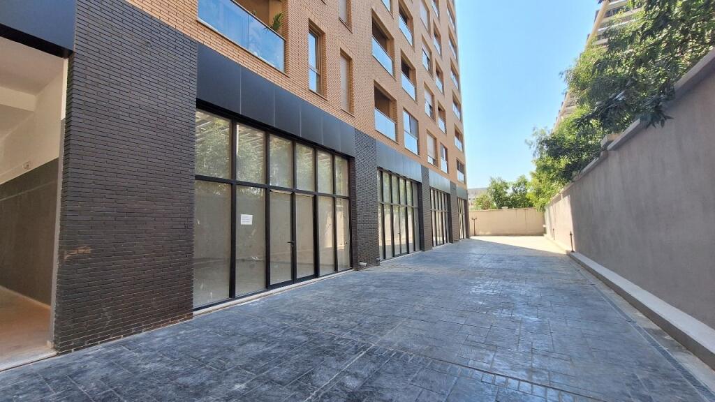 Opportunity! Shop for sale in Xhamlliku Tirana