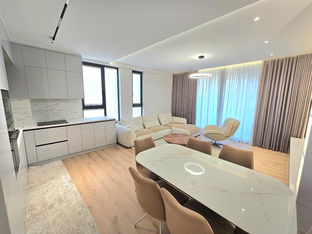 *Apartament 2+1+2+Parking Me Qira | Bulevardi i Ri*
