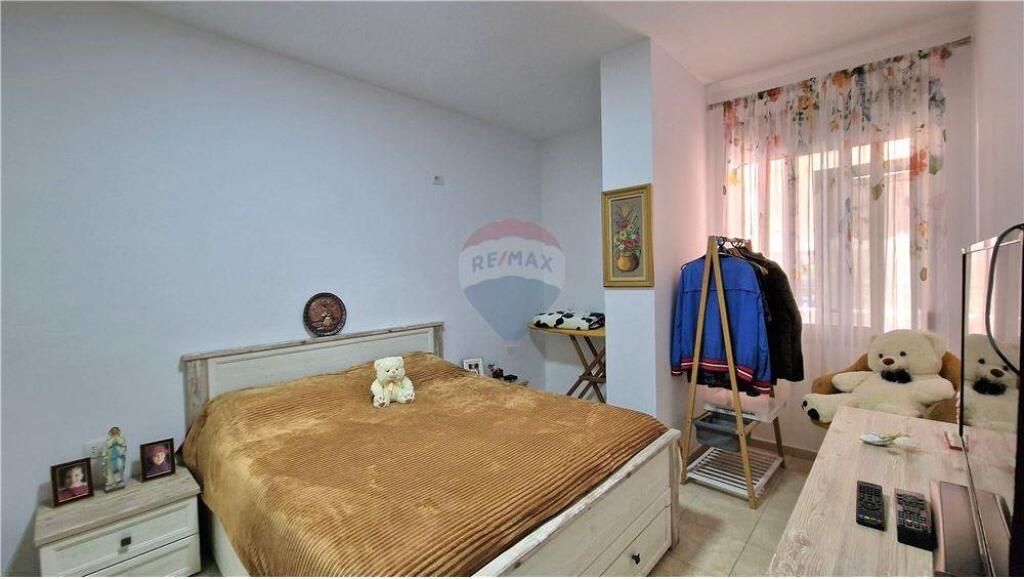 Apartament 1+1 me Verandë në Shitje, Vlorë