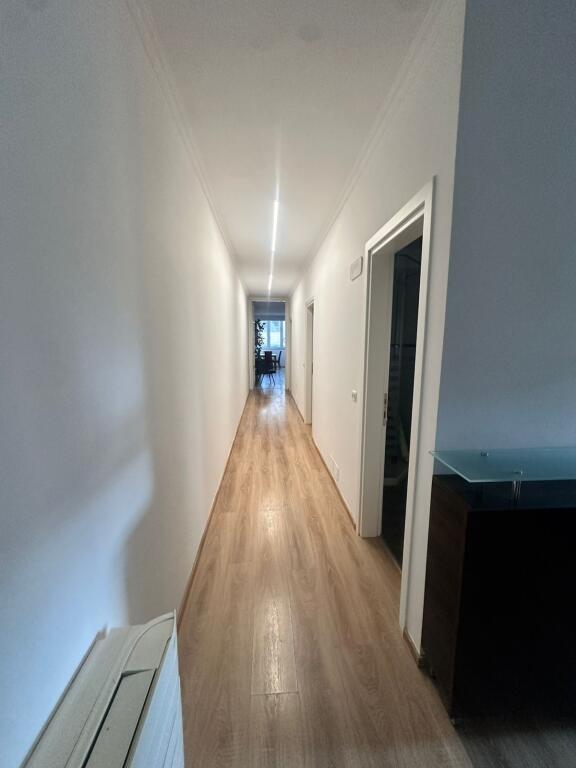 Apartament 3+1 plus Depo ne qender te Tiranes