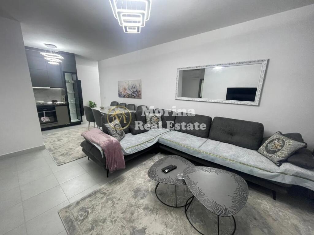 Qera, Apartament 3+1, 5 Maji , 600 Euro/Muaj
