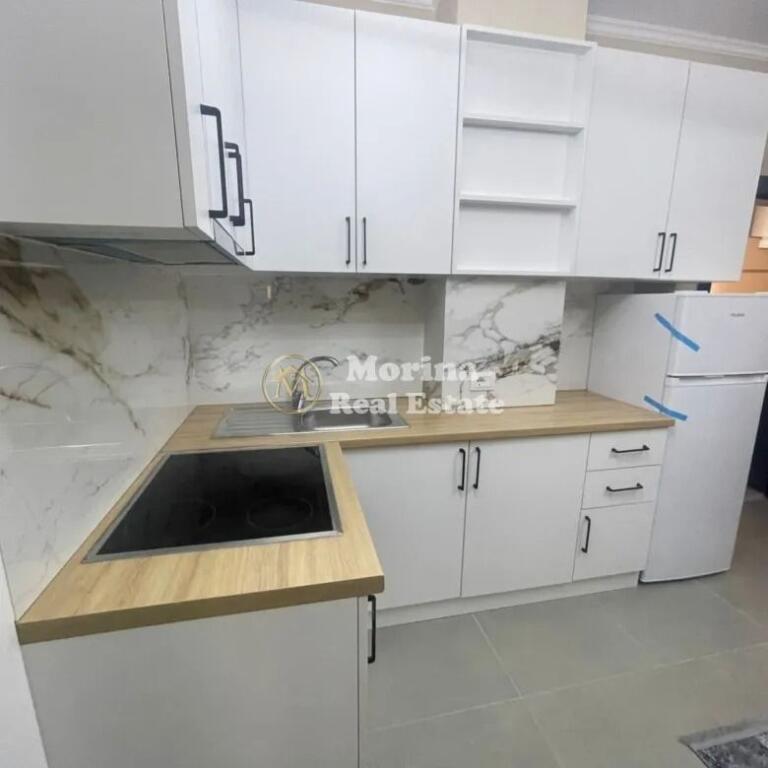 Ingresso privato 1+1, Laprake, 400 euro/mese