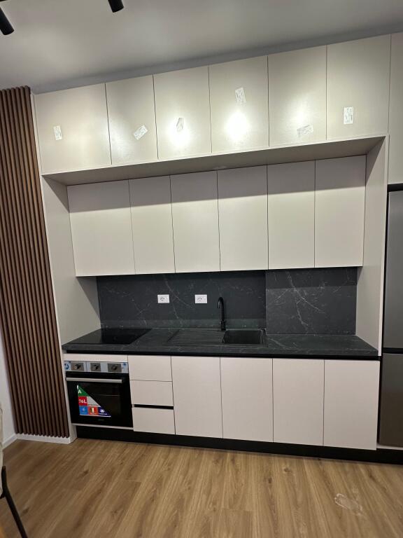 Apartament 1+1 tek Rezidenca Kadiu/Mangalem