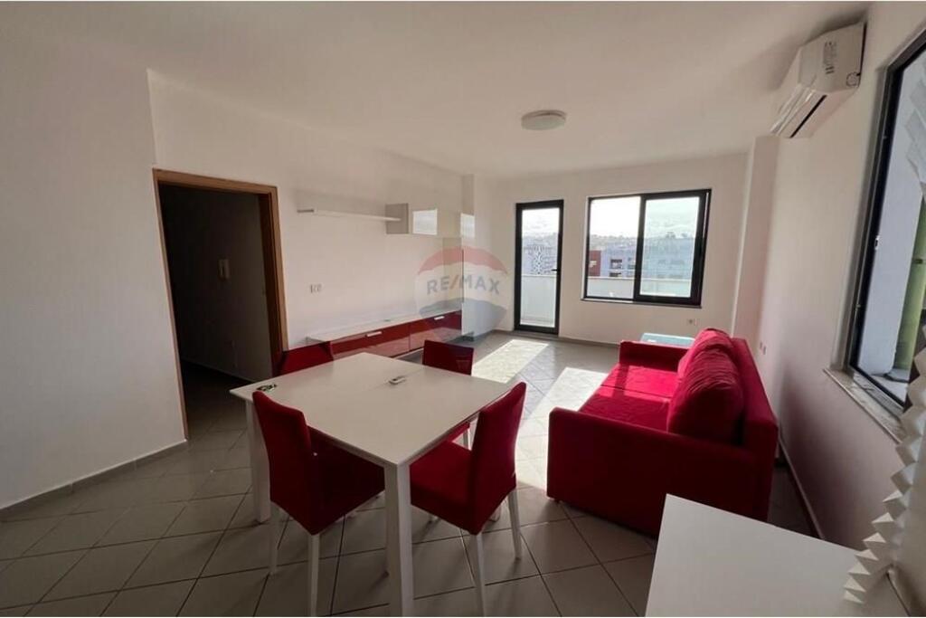 Apartament me Qira – Materniteti i Ri, Brryli, Tiranë