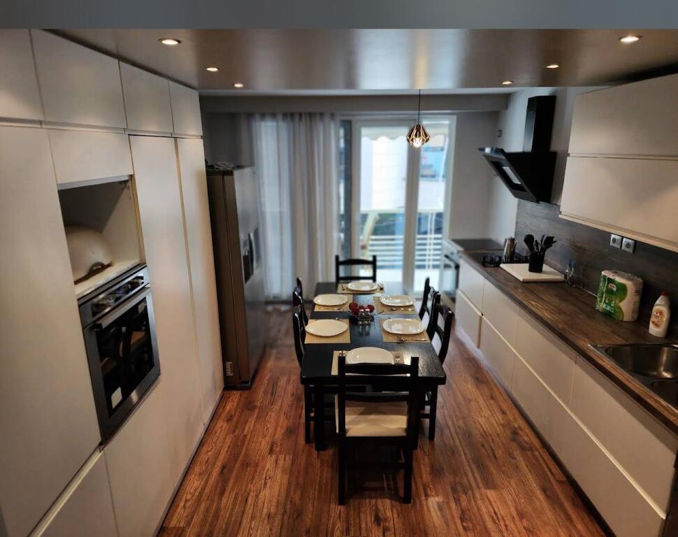 me qira 2+1 ne bllok