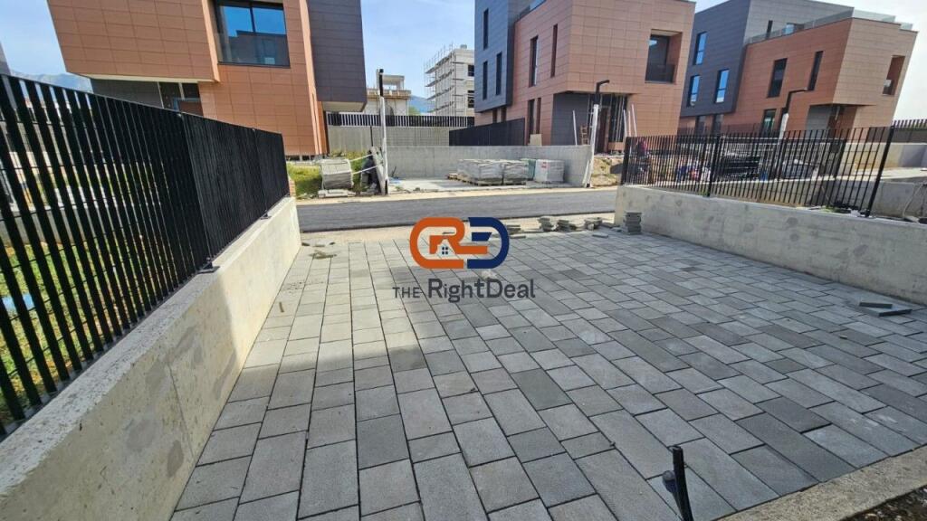 Tek Luminor Rezidence, Shitet Vile 3 Kateshe, Me Cmim Okazion!