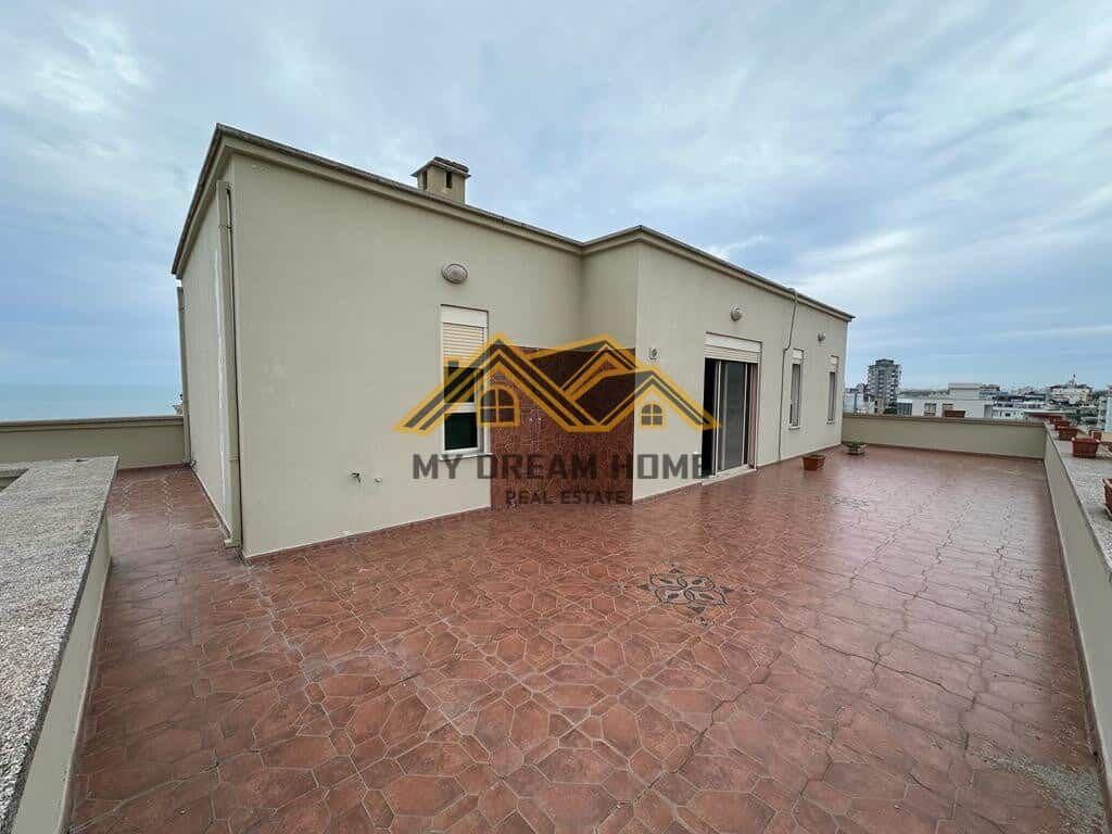 SHITET PAPAFINGO+VERANDE ME PAMJE NGA DETI TEK SHKEMBI I KAVAJES!!