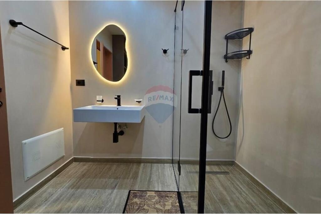 Apartament luksoz 1+1 me qera tek Ish Ekspozita