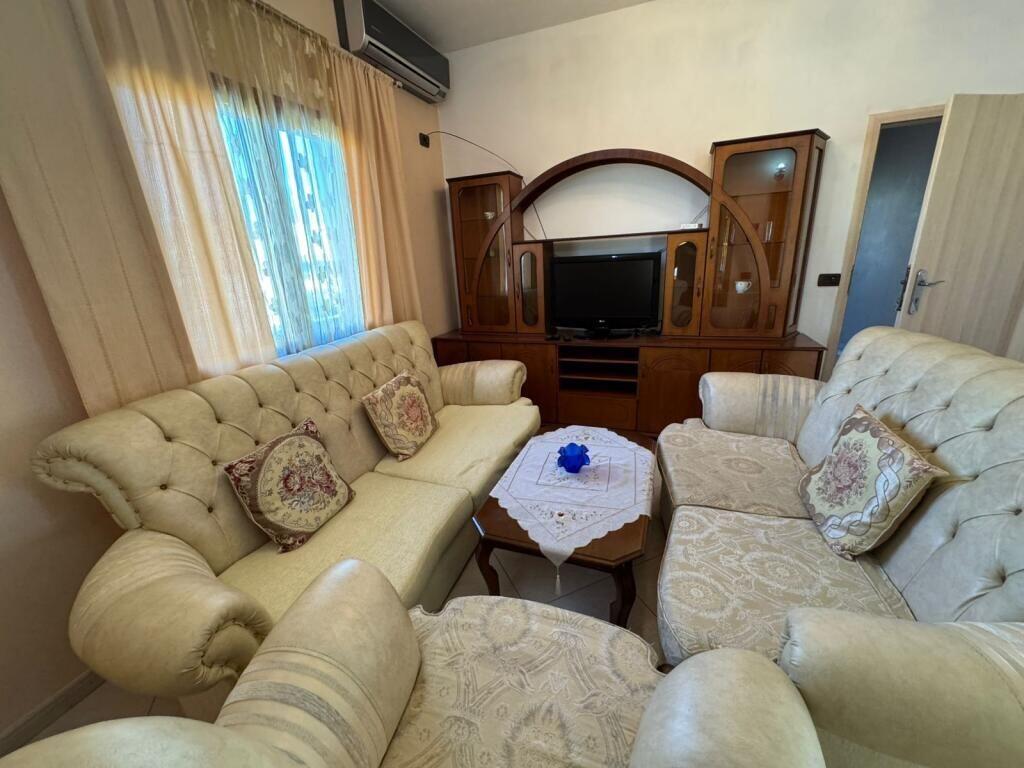 2+1 apartment for rent at the Shkoza roundabout