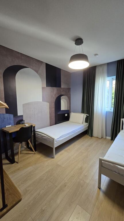 APARTAMENT ME QERA 2+1 QENDER PRANE TAIWAN 1.600 EURO