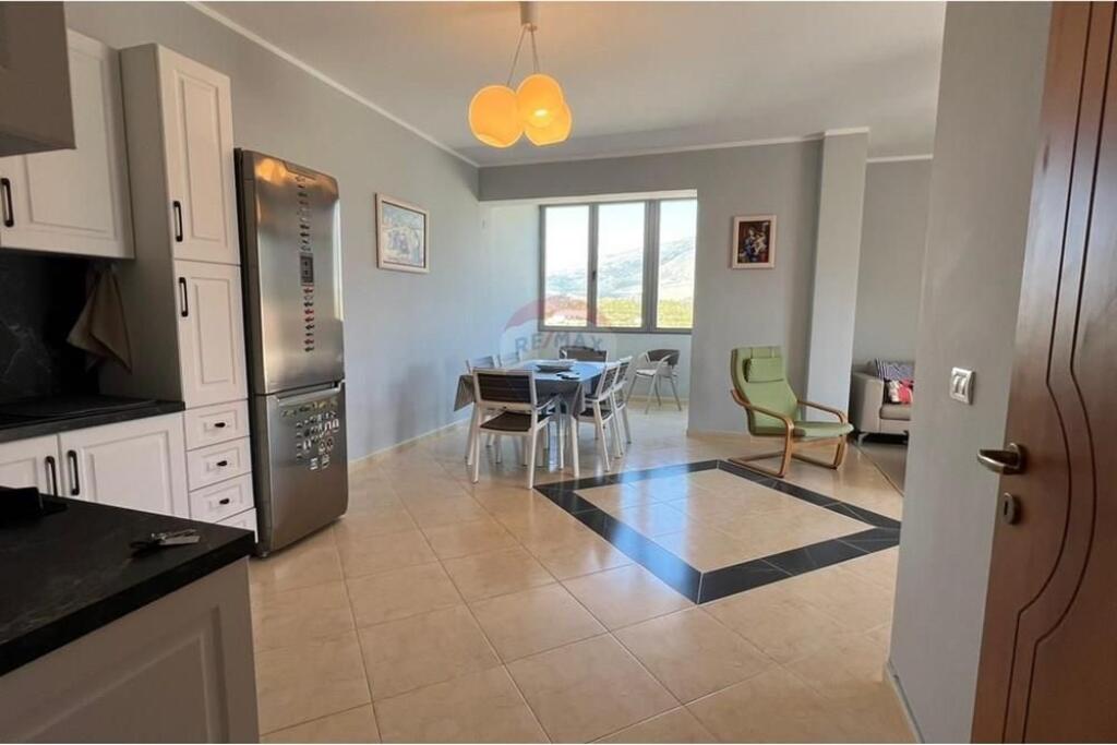 Penthouse Ekskluzive në Shitje