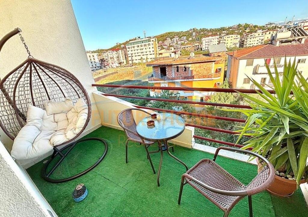 Shitet, Apartament 1+1, Golem.