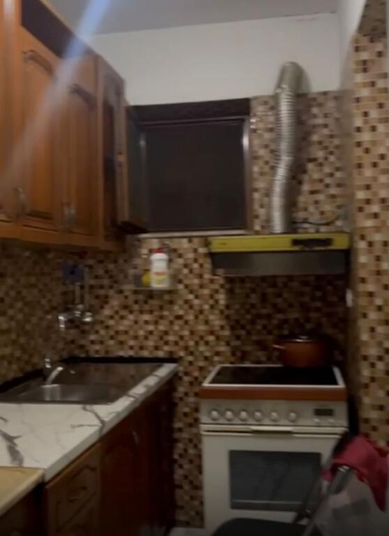 Apartament 1+1, Rruga Elbasanit!
