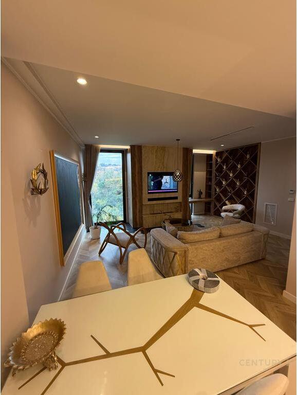 Luxury Apartment 1+1 + Parking Space – Park Gate, Elbasan St.