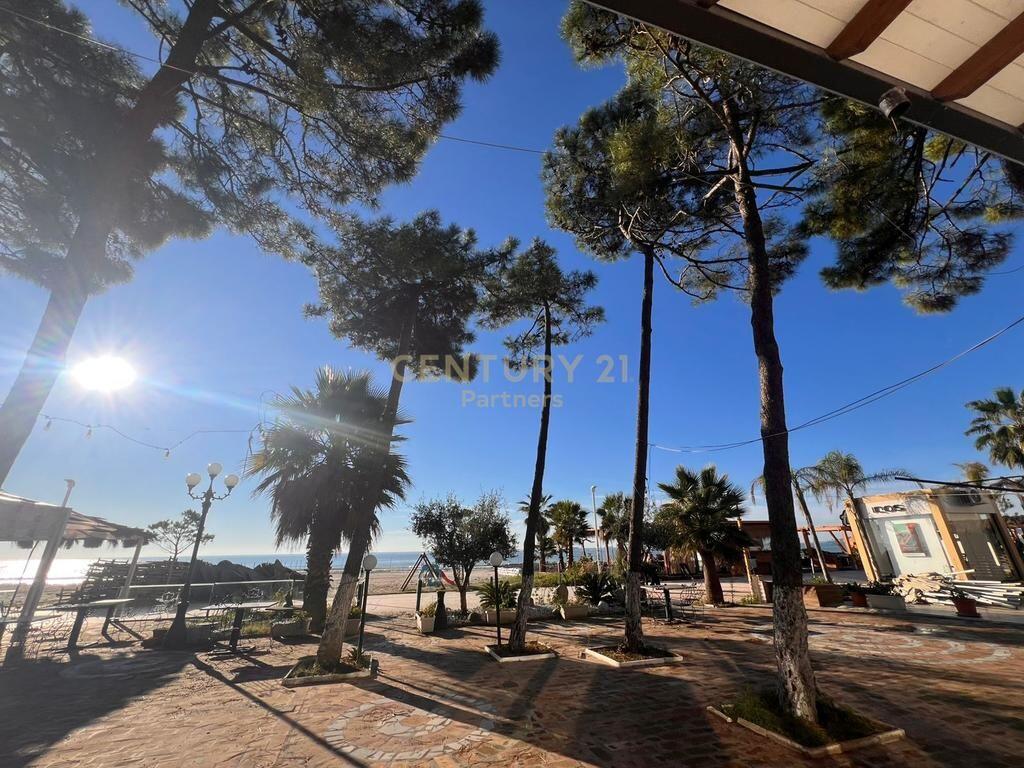 JEPET ME QIRA RESTORANT VIJË E PARË ME DETIN – SHKËMBI I KAVAJËS