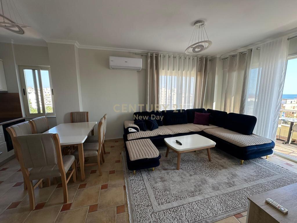 Jepet me Qira Apartament 2+1+2T në Plazh, Durrës - 500€ | 90 m²