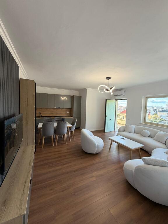 🏡 Shitet Apartament 2+1 me Verandë | Pamje Deti | Shkëmbi i Kavajës