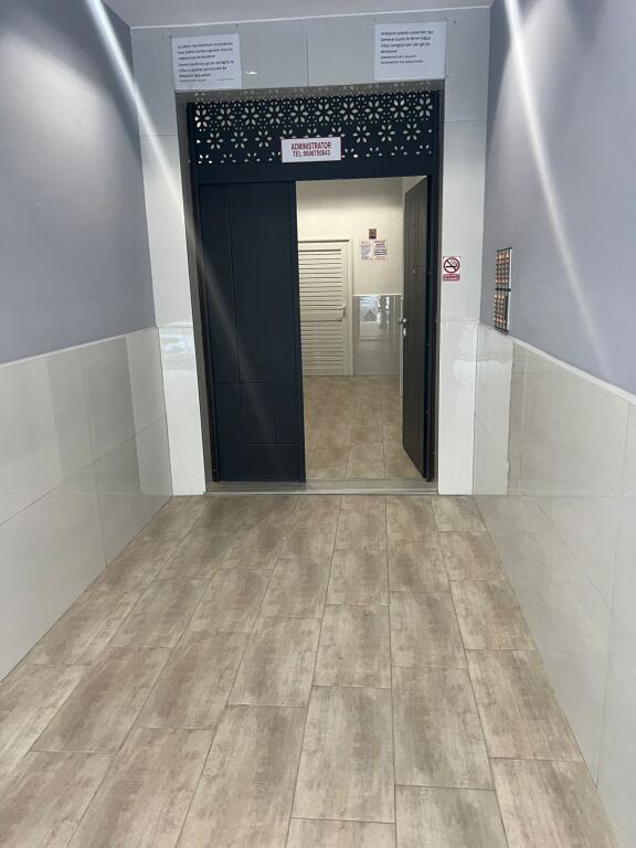 MONOLOCALE IN VENDITA