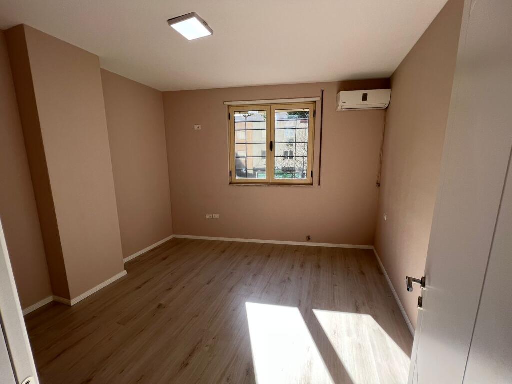 Apartament 1+1, 21 Dhejtori!