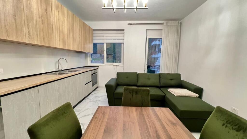 In Affitto: 2+1📍Liqeni i Thate (FZ Construction) - 640€ - S.80m² - P.3 - Ristrutturato di Recente✨️