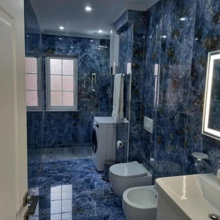 Apartament 1+1 per qera prane Petroninit, Rr. Margarita Tutulani