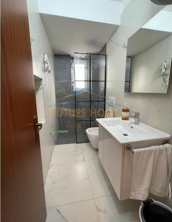 JEPET ME QERA 1+1+2 TALETE , RRUGA E ELBASANIT