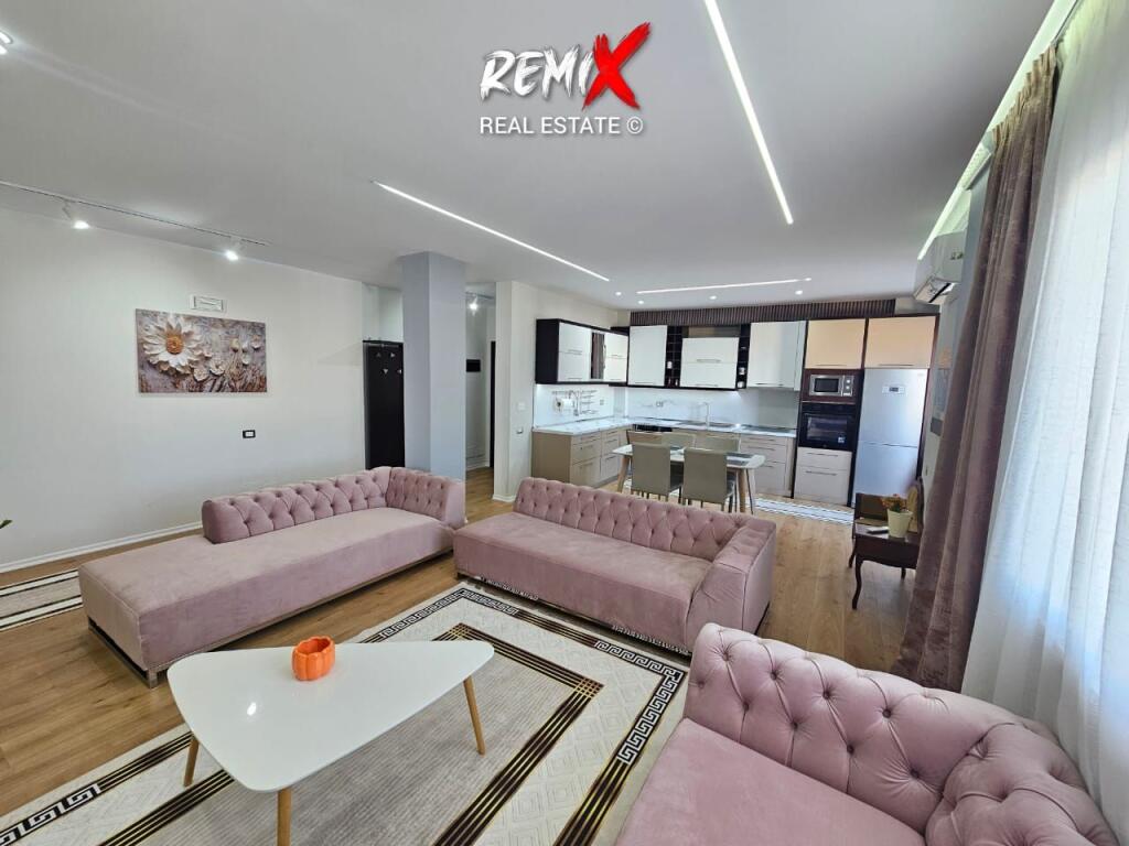 SHITET APARTAMENT 3+1 – ZONA E MARKATËS, DURRËS