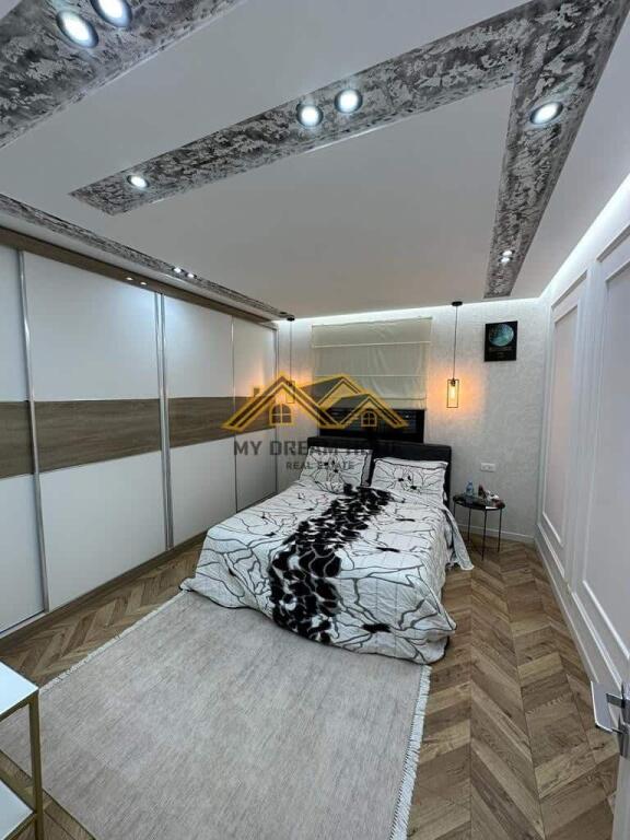 SHITET SUPER APARTAMENT 3+1+2 TEK ZJARREFIKSES, DURRES!