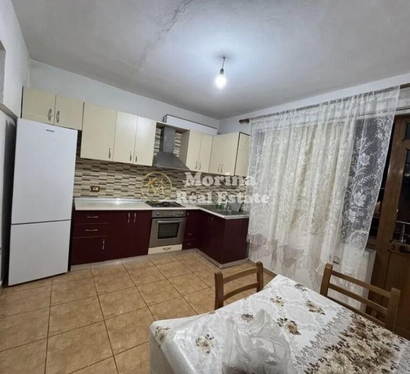 Qera, Vile Private ,Xhamlliku 2+1, 450 Euro/Muaj