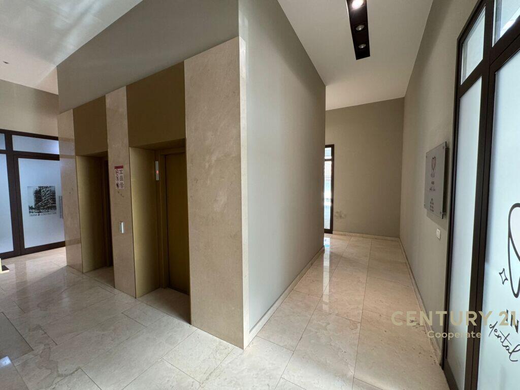 OFFICE SPACE FOR RENT ON BARRICADES STREET