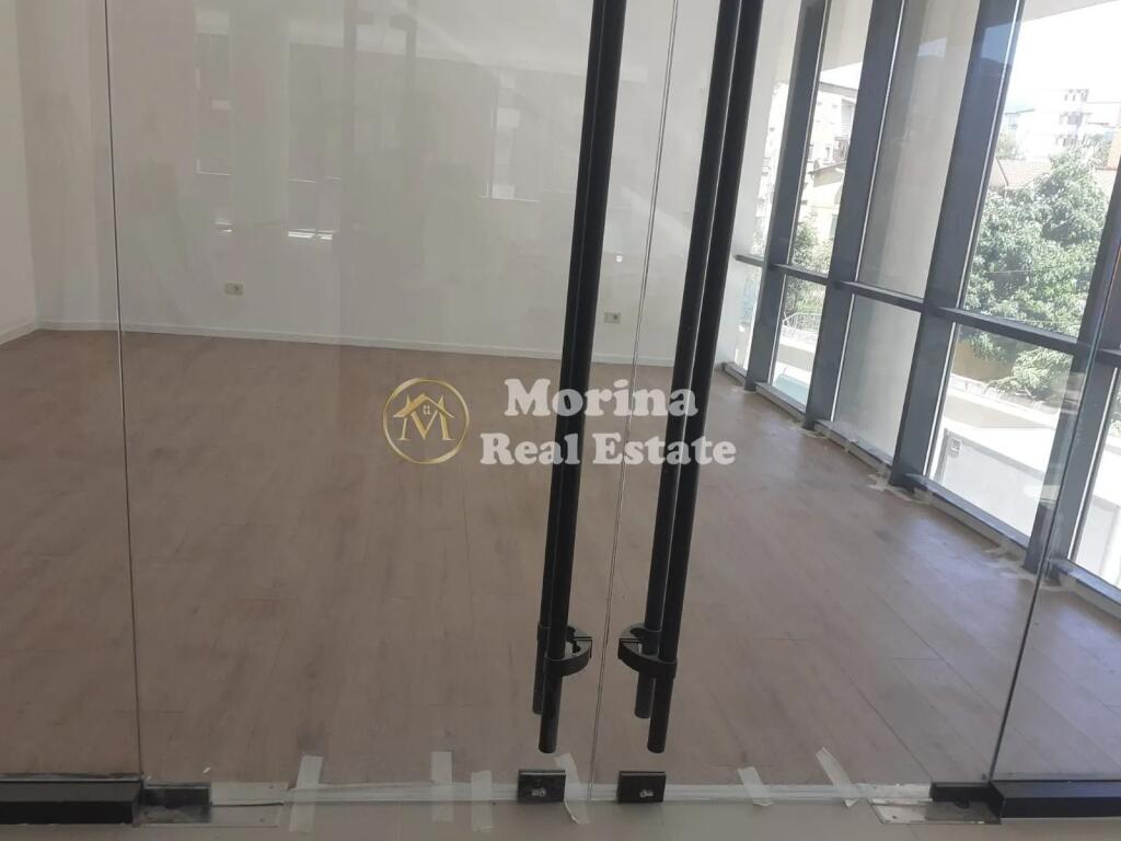 Affitto | Locale Commerciale | Via Mine Peza | 800 €/mese