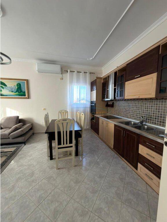 Qera, Vilë 2-Katëshe, Rruga Halil Malaj,Don Bosko , Tiranë.