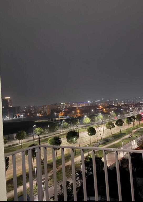 Bulevardi i Ri, apartament 1+1 me qera 600 Euro