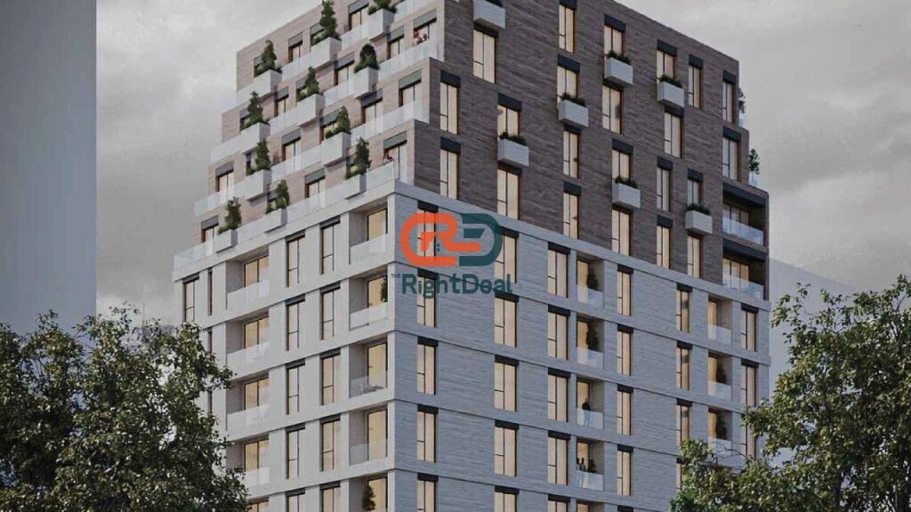 Prane Fushes Se Aviacionit, Shitet Apartament 1+1 Me Orientim Perfekt Ne Ndertim Te Ri !!!