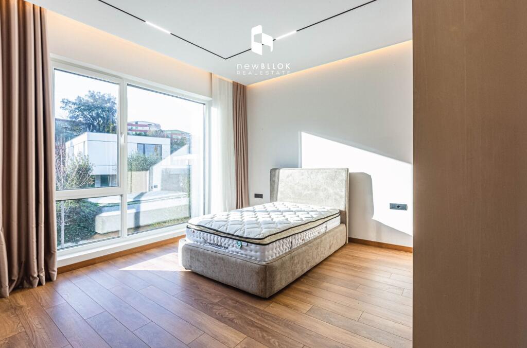 Me Qera: Vile Luksoze 📍Liqeni i Thate - Forest Res. (4Dh. Gjumi +5wc +2Veranda &amp; Garazh) E PABANUAR ME PARE || 4000€/muaj