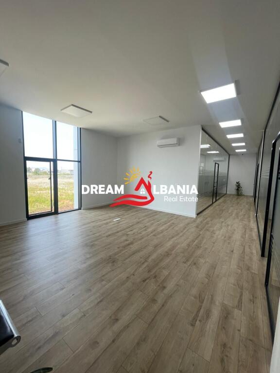 Locale ufficio di 200 m² e 2 posti auto inclusi in affitto a Mezez vicino a Top Channel (ID 42611168)