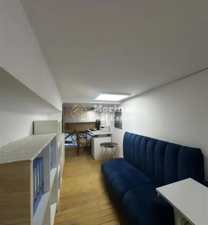 Qera | Ambjent Biznesi | Kmy Yzberisht | 200 €/muaj