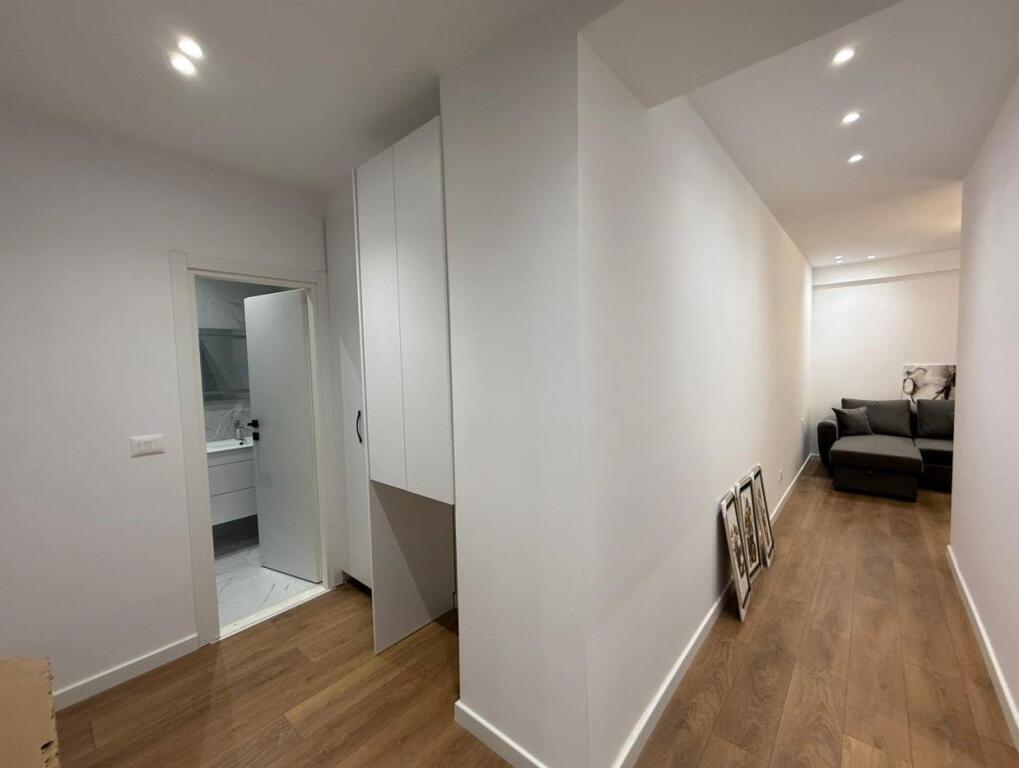 Apartment 1+1 for sale Komuna Parisit 145000