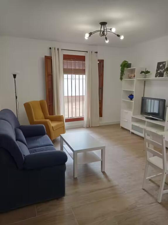 Apartment For Rent 1+1 In Myslym Shyr (ID B211102) Tirana