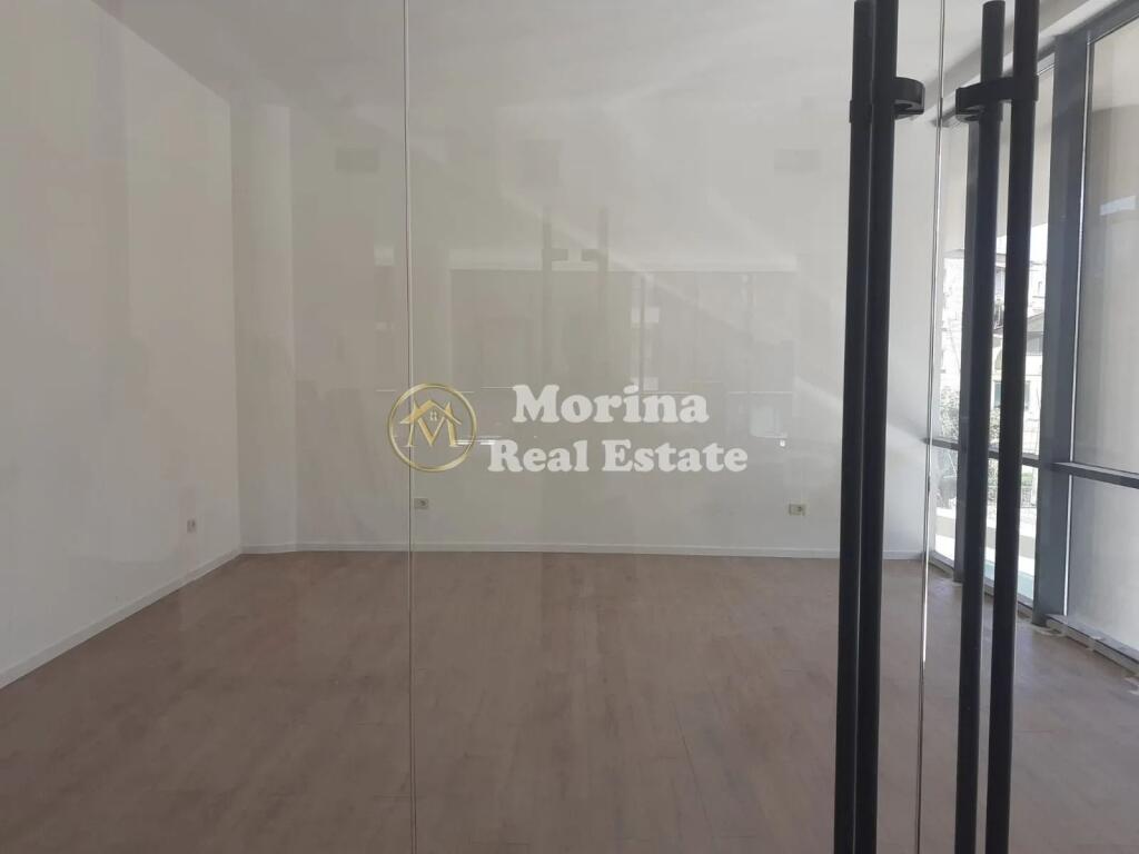 Affitto | Locale Commerciale | Via Mine Peza | 800 €/mese
